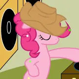 Mientras tanto en la supercasadecapana del Derpeje logo
