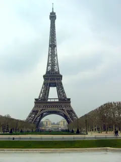 Paris & London logo